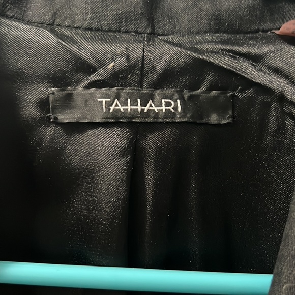 Tahari - size 4 Blazer - Black - Picture 3 of 5